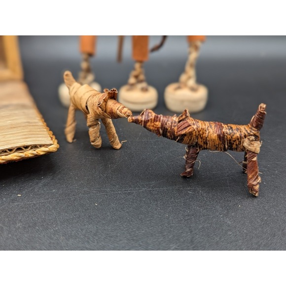 13 pc Handmade African Kenya Banana Fiber Palm Leaf Nativity Set Christmas Decor - Picture 8 of 16